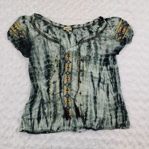 One World size small tie dye peasant top with decorative embroidery accents